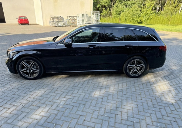 Mercedes-Benz Klasa C cena 137760 przebieg: 135000, rok produkcji 2019 z Rakoniewice małe 254